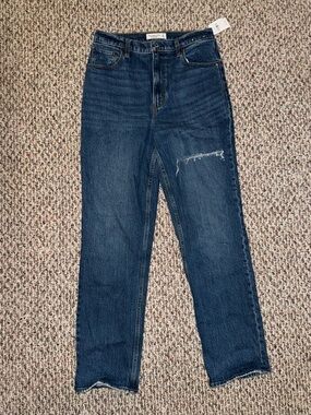 Abercrombie & Fitch Women's Straight-Leg Dark Blue Jeans